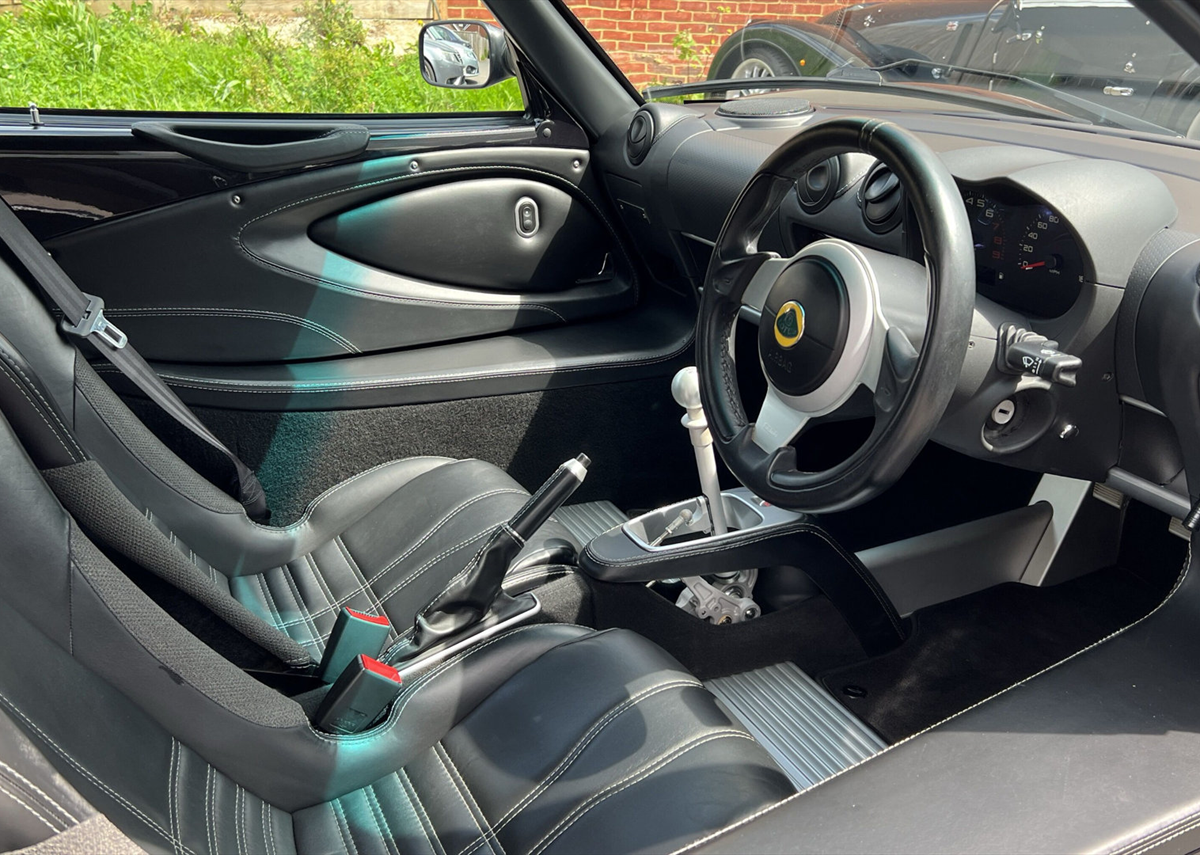 Lotus Elise Sport 220