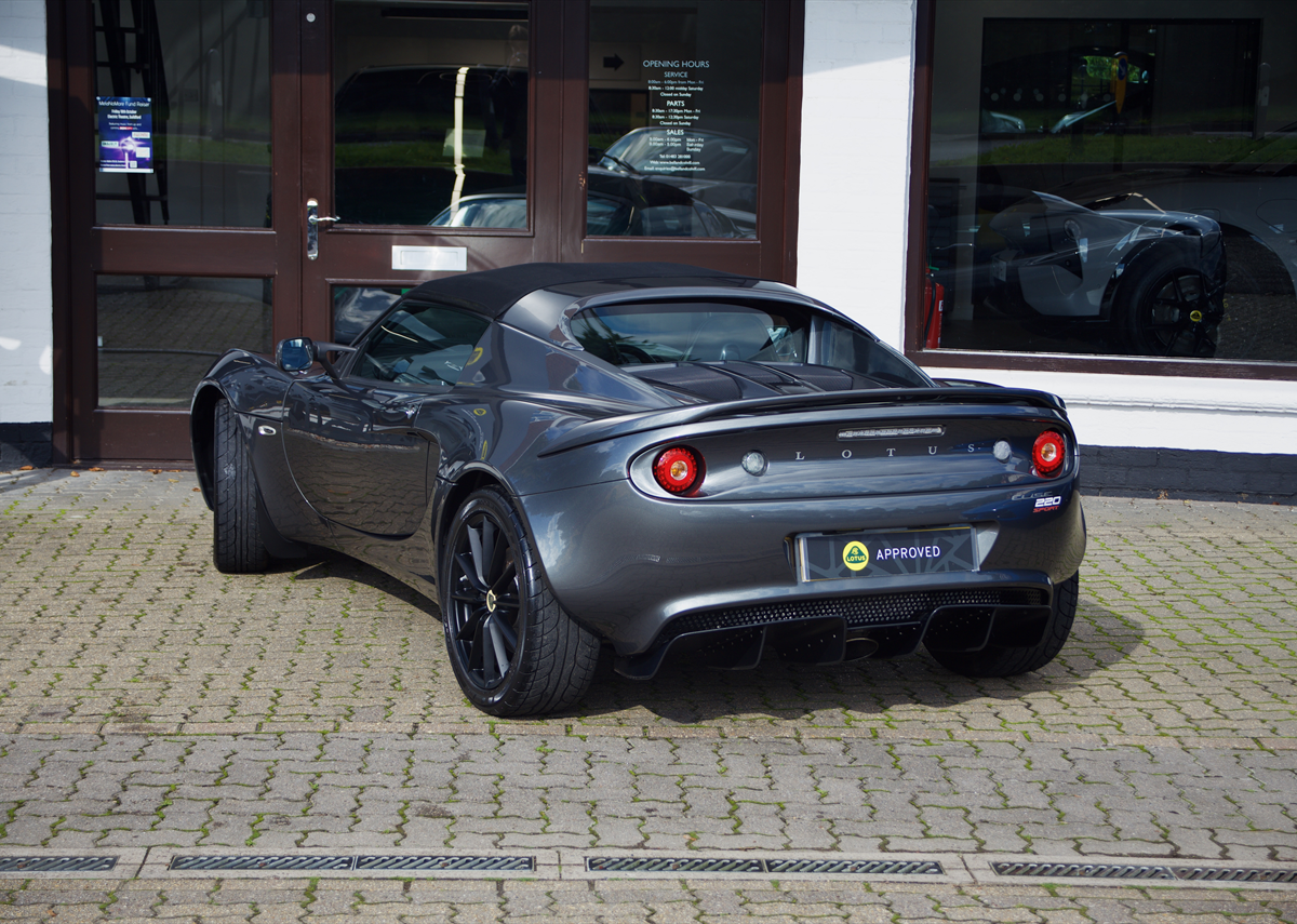 Lotus Elise Sport 220