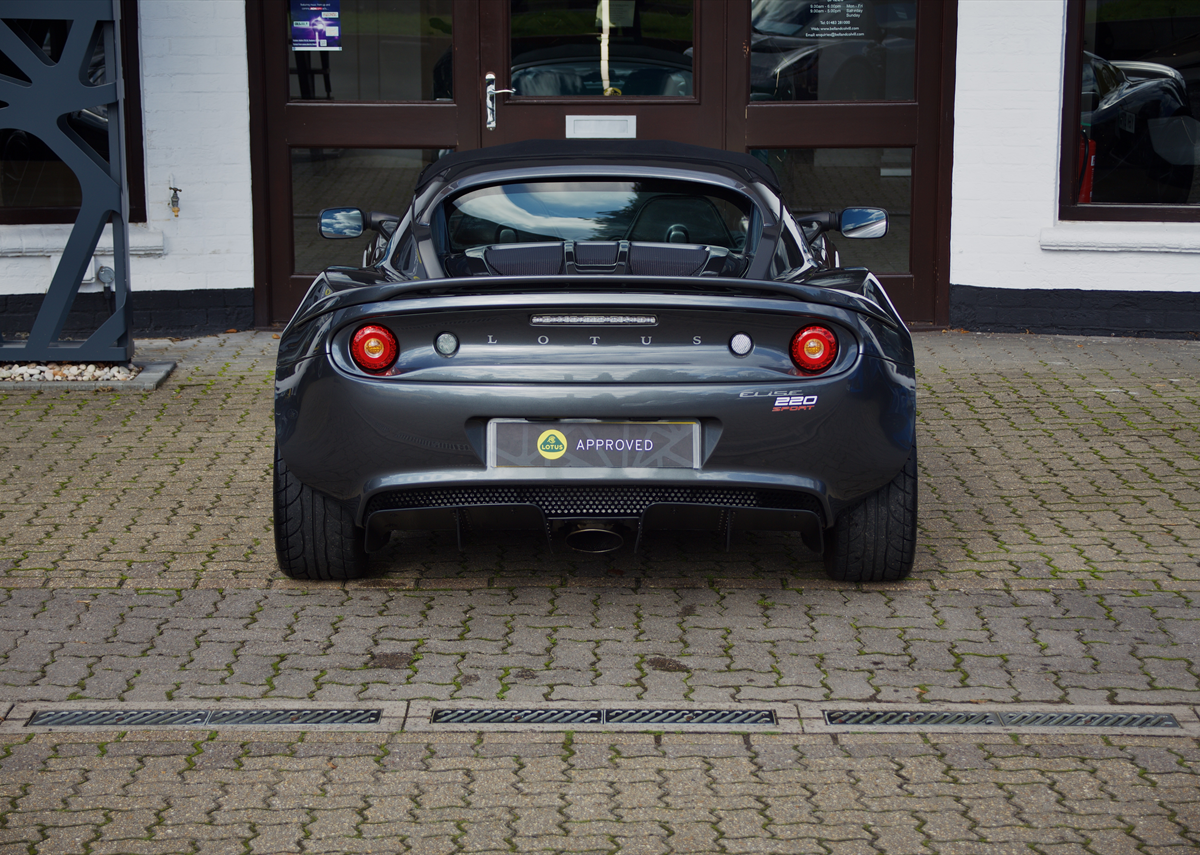 Lotus Elise Sport 220