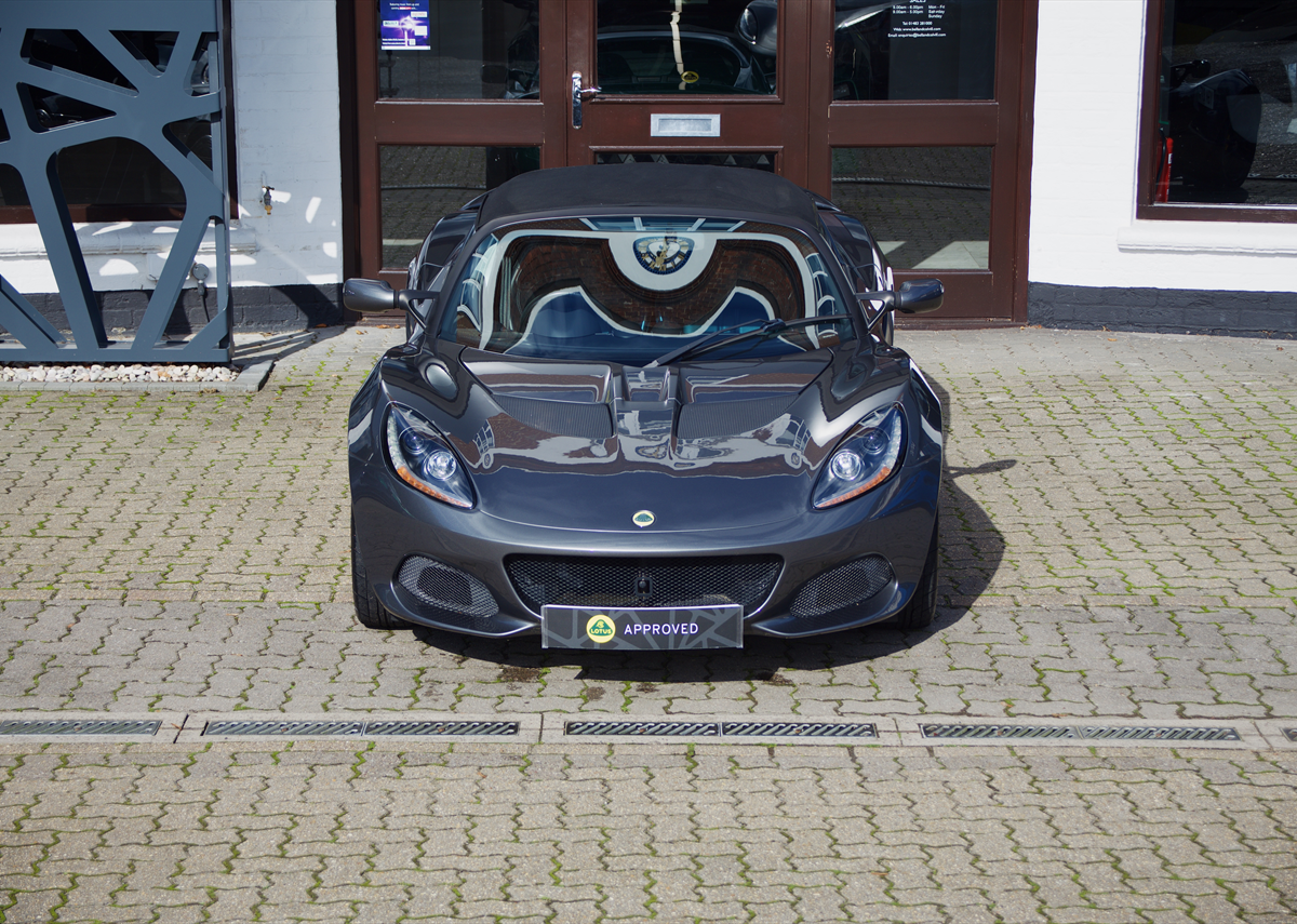 Lotus Elise Sport 220