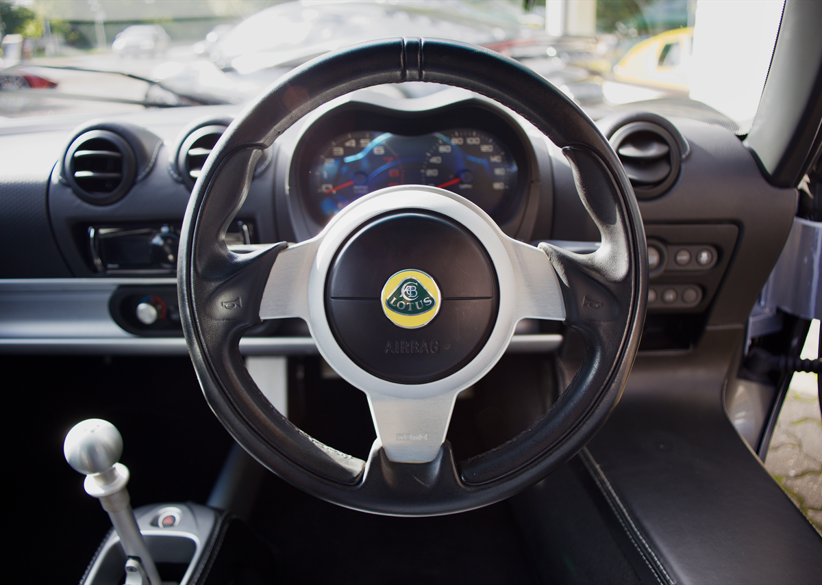 Lotus Elise Sport 220