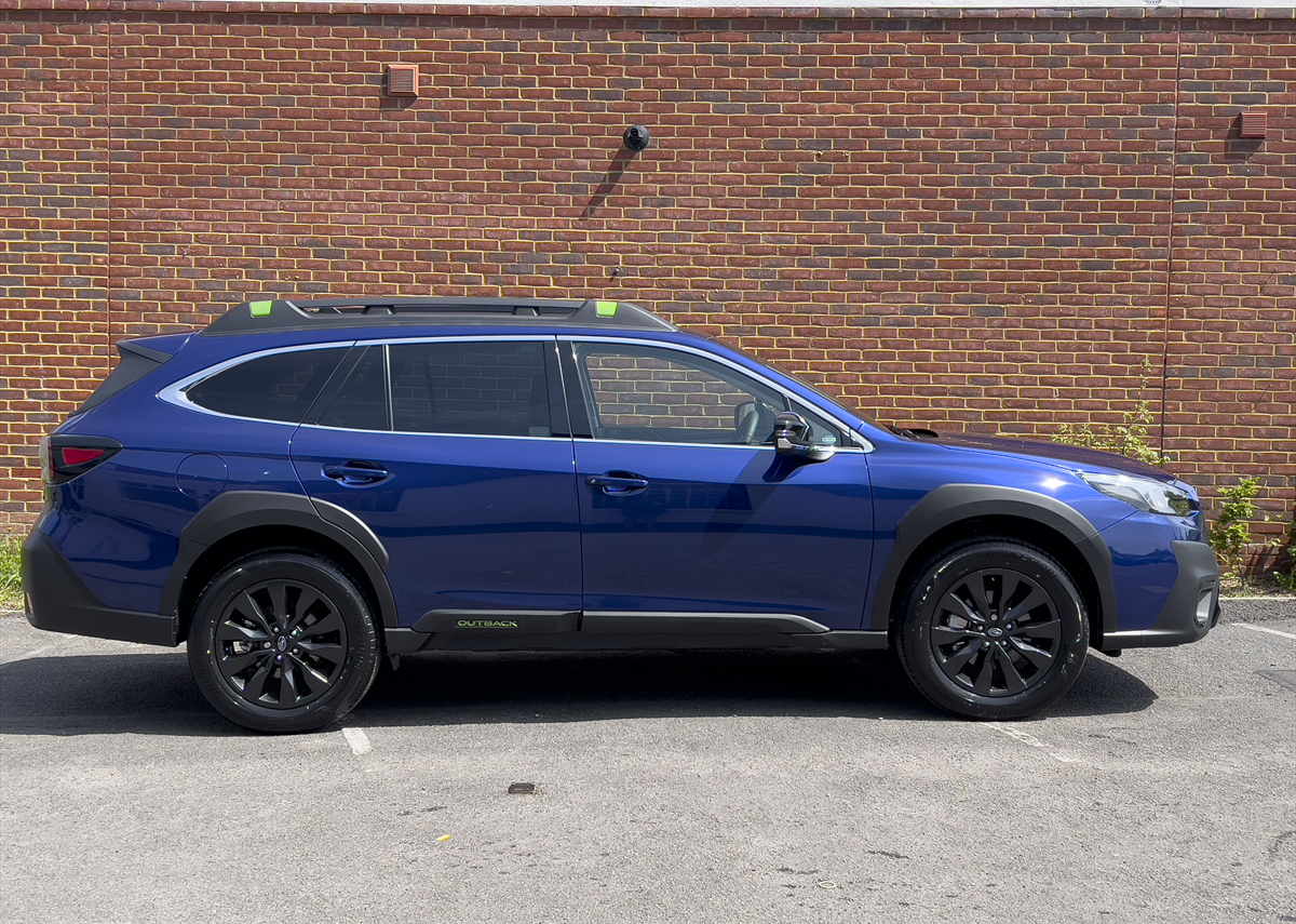 Subaru Outback - 2.5i Field Lineartronic AWD